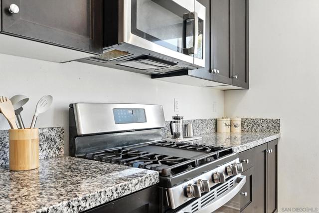 30499 Ridgely Way, Menifee CA: https://media.crmls.org/mediaz/4d7b49d8-44c8-43dd-be2a-74c7bcc46837.jpg