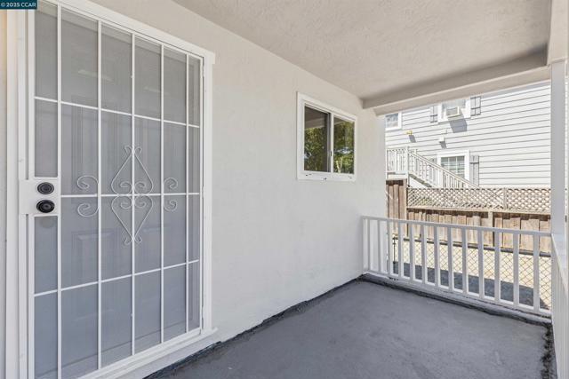 517 W 6th Street, Antioch CA: https://media.crmls.org/mediaz/4d7b7465-c202-4fe0-b403-2b8c9381251b.jpg