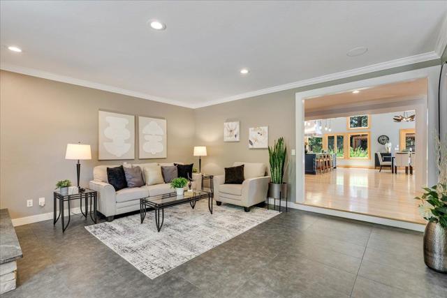 21400 Tierra Grande Court, San Jose CA: https://media.crmls.org/mediaz/4d7c6cd2-f2b1-4d8a-aa2f-e842cefc6cab.jpg