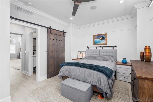 700 Lido Park Dr, Newport Beach CA: https://media.crmls.org/mediaz/4d7d14a7-a46c-434c-9444-07b49c40cfcc.jpg