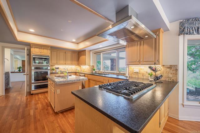 145 Yucca Road, Fallbrook CA: https://media.crmls.org/mediaz/4d7da7c4-bd8e-48db-9bb3-82301388336d.jpg