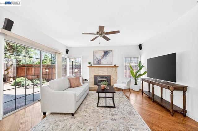 Image 14 of 46 For 579 Amberwood Way