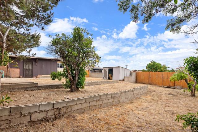 5750 Roanoke St, San Diego CA: https://media.crmls.org/mediaz/4d7ea25e-5261-4574-9188-cd066df090e3.jpg