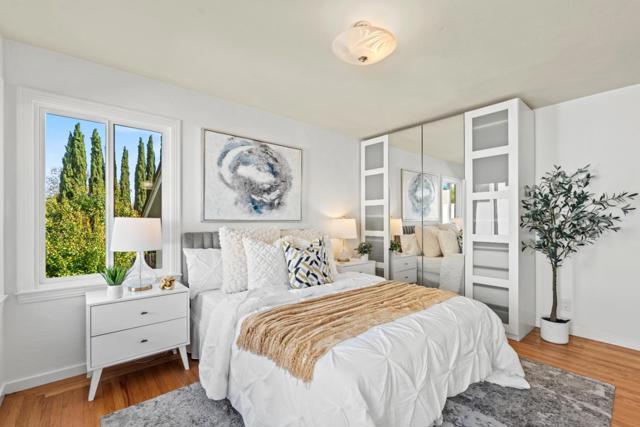 351 Jeter Street, Redwood City CA: https://media.crmls.org/mediaz/4d7ebdf5-0ef8-4475-8ef7-fbef52aa3d74.jpg