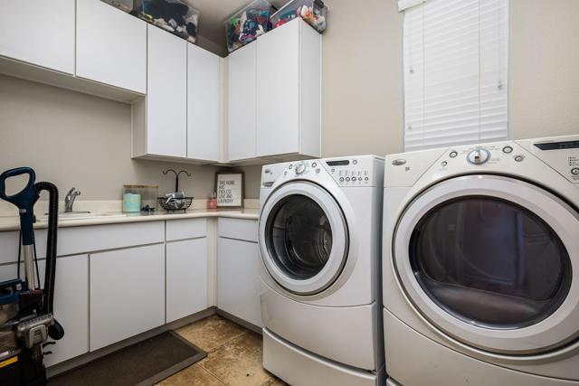 40844 Piazza Del Paradiso, Indio CA: https://media.crmls.org/mediaz/4d7f5583-e410-4b13-852e-86f321d852e6.jpg