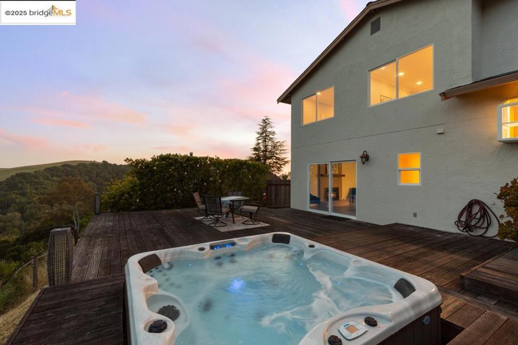 3495 Skyline Dr