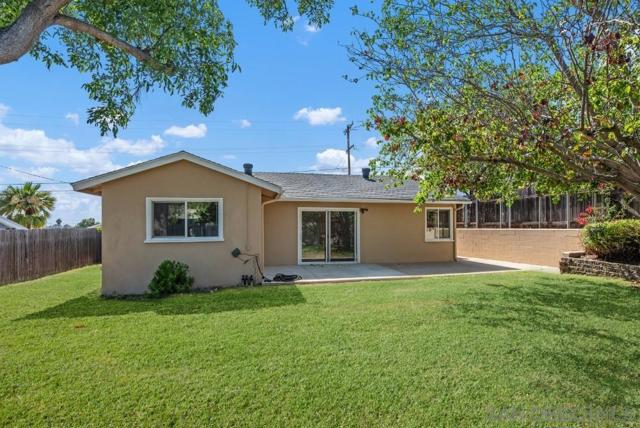 4413 Mount Castle Ave, San Diego CA: https://media.crmls.org/mediaz/4d7fe6e7-72b2-4f31-8778-6590cdbc7367.jpg