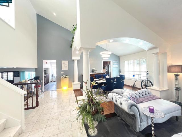 Image 9 of 59 For 5404 Glenwood Ct