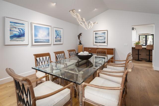 5041 El Secreto, Rancho Santa Fe CA: https://media.crmls.org/mediaz/4d829348-998b-48b6-92a9-aa667da2470f.jpg