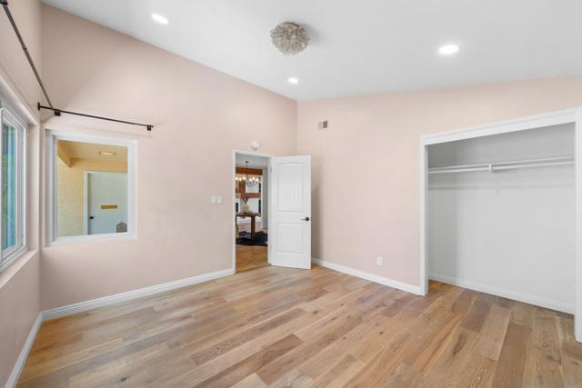 5370 Redding Rd, San Diego CA: https://media.crmls.org/mediaz/4d82953f-1be6-4905-a41a-ccaafe680813.jpg