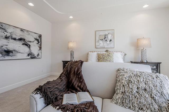33 Lupine Valley Court, Brisbane CA: https://media.crmls.org/mediaz/4d83e8fb-3e15-4d80-9550-d973395f8dd1.jpg