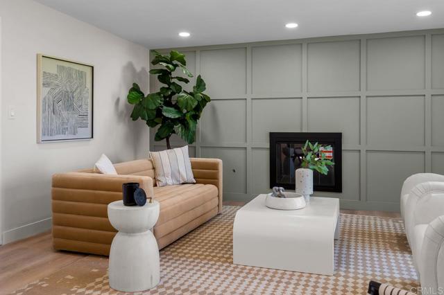 2263 Finch Lane, San Diego CA: https://media.crmls.org/mediaz/4d83f634-6086-4a00-8ca9-186f6d1ab38d.jpg