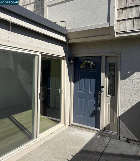 1800 Cannon Dr, Walnut Creek CA: https://media.crmls.org/mediaz/4d83f9d1-43fe-42da-9ff2-b8f365df304c.jpg
