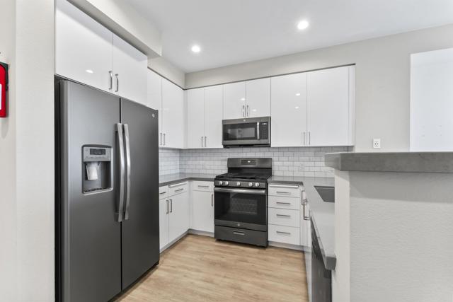 Detail Gallery Image 7 of 47 For 355 N Cleveland St #213,  Oceanside,  CA 92054 - 1 Beds | 1 Baths