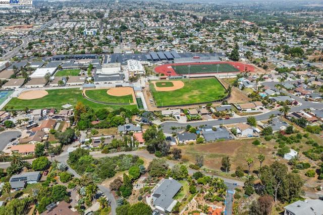 1649 San Luis Rey Ave, Vista CA: https://media.crmls.org/mediaz/4d849f40-bb9d-4b1b-b8cb-fecebe714b19.jpg