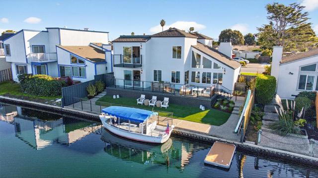 631 Matsonia Drive, Foster City CA: https://media.crmls.org/mediaz/4d84e86b-d17f-4608-b8b6-8d48ecc00837.jpg