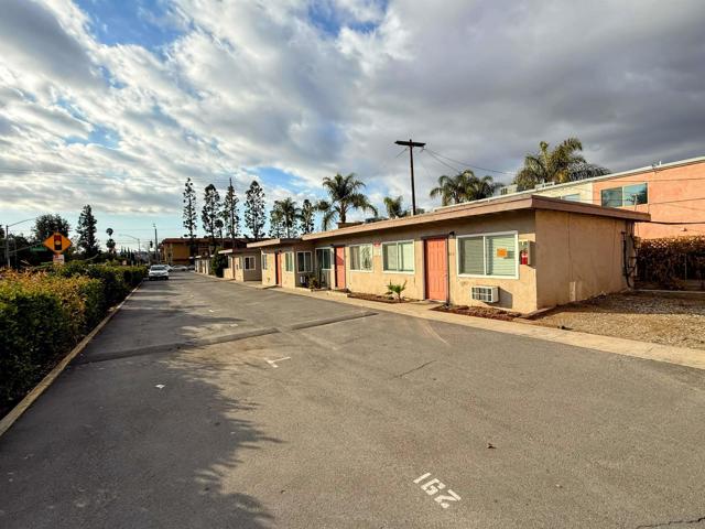 275 Mollison Ave, El Cajon, California 92020, ,Commercial Sale,For Sale,Mollison Ave,250018889SD