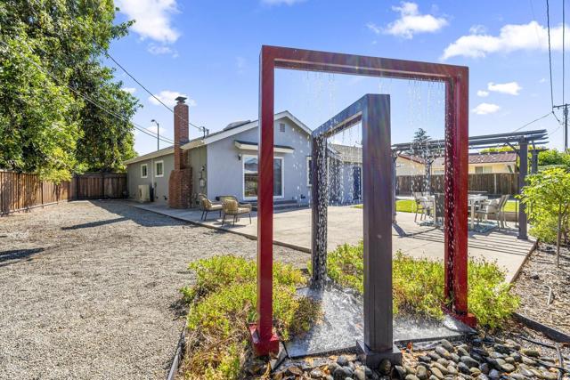 2371 Monroe Street, Santa Clara CA: https://media.crmls.org/mediaz/4d8616db-69fd-423b-97a2-58b6942b3d92.jpg