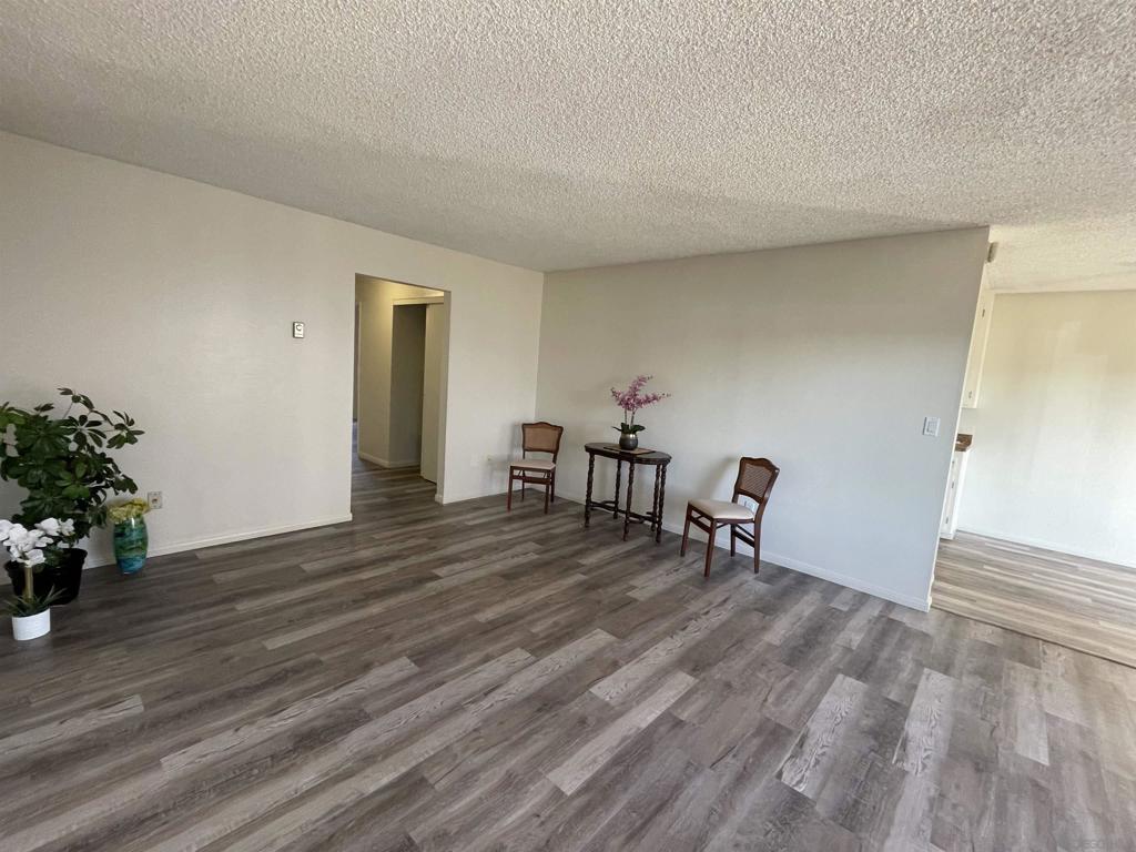 MLS #250043742SD image #10