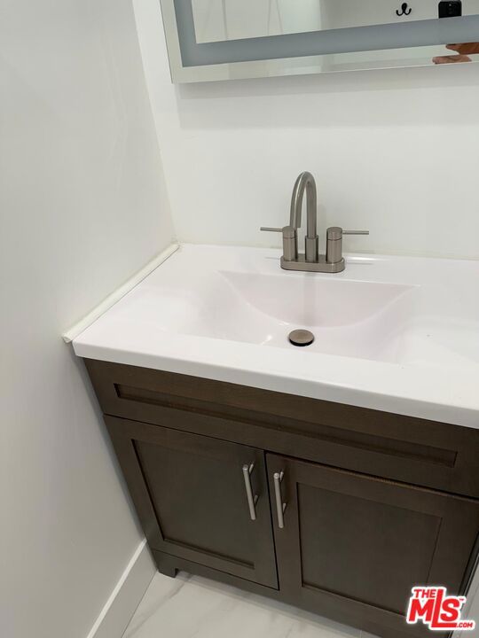 6622 Blewett Avenue, Van Nuys CA: https://media.crmls.org/mediaz/4d86d112-2933-42c6-8b58-3d6a12e149a5.jpg