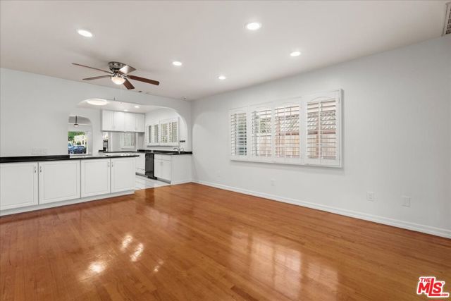 2126 Selby Avenue, Los Angeles CA: https://media.crmls.org/mediaz/4d86d15b-2753-41eb-a639-b73f343f769d.jpg
