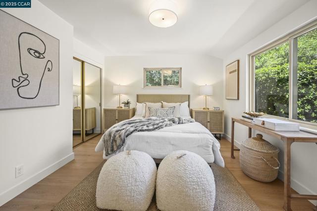 241 Lombardi Cir, Walnut Creek CA: https://media.crmls.org/mediaz/4d8700f9-01d4-4fbd-ae4d-c2961326d5ba.jpg
