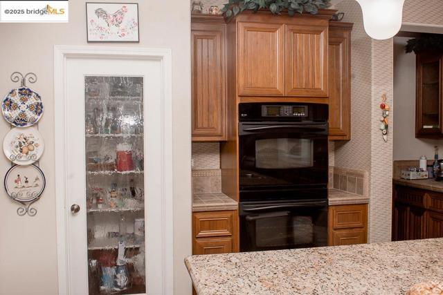 1083 Steeple Blvd, Brentwood CA: https://media.crmls.org/mediaz/4d87414c-3d6b-47cc-bc49-b371b8f40a13.jpg