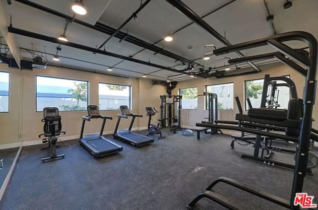 1037 Dewey Avenue, Los Angeles CA: https://media.crmls.org/mediaz/4d87df43-e8e5-4d0a-af24-c2f7fdc9ae95.jpg