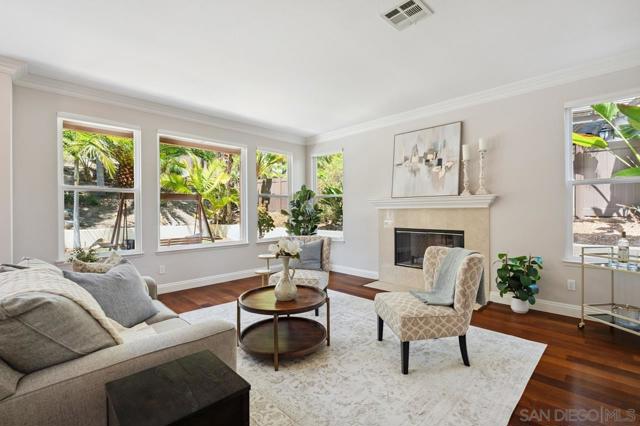 11324 Luxembourg Way, San Diego CA: https://media.crmls.org/mediaz/4d88b208-c51f-4b44-853e-91f4c5ea825f.jpg