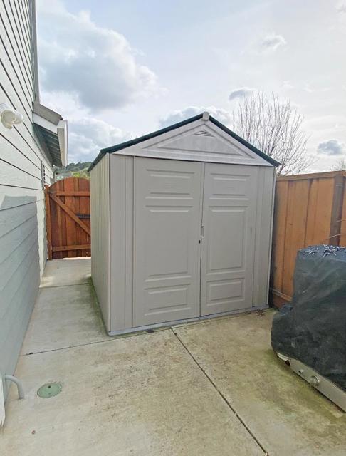 6279 Skywalker Drive, San Jose CA: https://media.crmls.org/mediaz/4d891a92-935d-4f7d-8261-a7e2a4943654.jpg