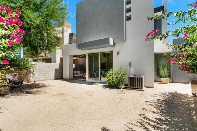 252 Breeze Loop, Palm Springs CA: https://media.crmls.org/mediaz/4d8a6d3b-78b9-4a51-9868-b87b84b6c9a9.jpg
