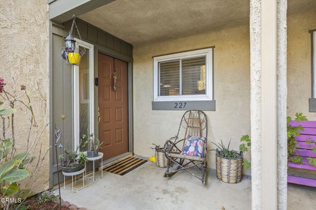 Detail Gallery Image 4 of 34 For 227 Oakwood St, Ventura,  CA 93001 - 3 Beds | 1/1 Baths