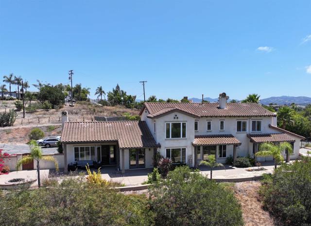 Detail Gallery Image 8 of 50 For 5617 Hidden Grove Way, Bonsall,  CA 92003 - 4 Beds | 3/1 Baths