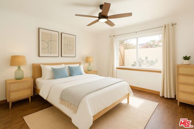 643 Santa Clara Avenue, Venice CA: https://media.crmls.org/mediaz/4d8bab0d-8e42-470e-98c4-dd11755240c0.jpg