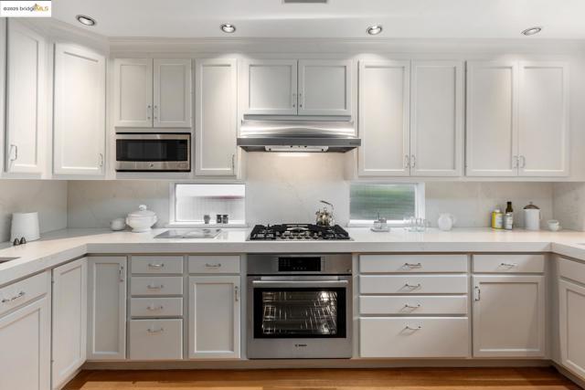 1 Brookside Avenue, Berkeley CA: https://media.crmls.org/mediaz/4d8bd85e-c0e2-44cc-a41f-f0d86afe117a.jpg