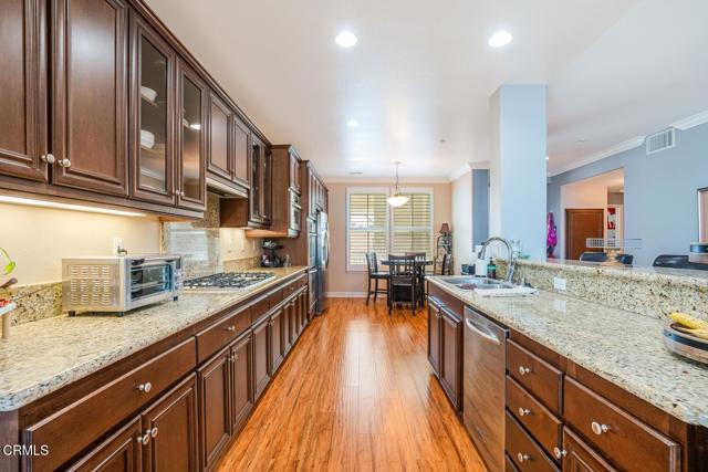 Detail Gallery Image 6 of 42 For 1541 Windshore Way, Oxnard,  CA 93035 - 2 Beds | 2 Baths