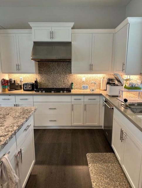 2947 Abrams Drive, Marina CA: https://media.crmls.org/mediaz/4d8c2f66-8e26-41d3-825d-af1d3e254abb.jpg