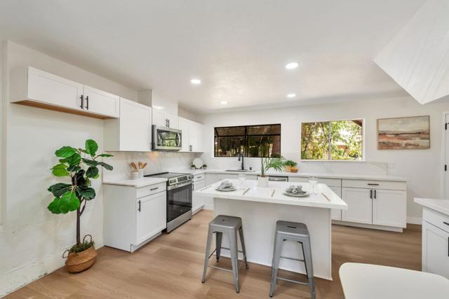 21683 Summit Road, Los Gatos CA: https://media.crmls.org/mediaz/4d8cecdd-4190-45ac-ada5-aa17638010b2.jpg
