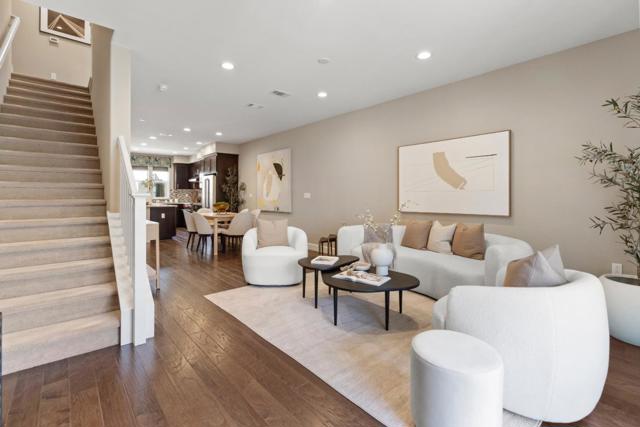 129 Ivory Palm Terrace, Sunnyvale CA: https://media.crmls.org/mediaz/4d8d7f3f-a91e-4aec-acbc-6b42c8ab4c5a.jpg