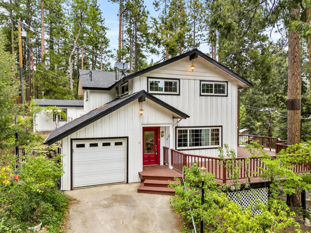 53200 Forest Lake Drive, Idyllwild CA: https://media.crmls.org/mediaz/4d8e1592-2ccb-4cd0-9fe3-36300e75beeb.jpg