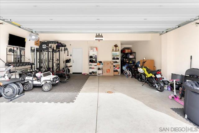 Image 19 of 38 For 5257 Beachfront Cove  181