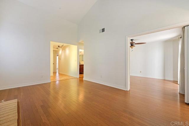 2013 Billy Glen, Escondido CA: https://media.crmls.org/mediaz/4d8e48eb-a71d-467b-ae33-0980d56517d5.jpg