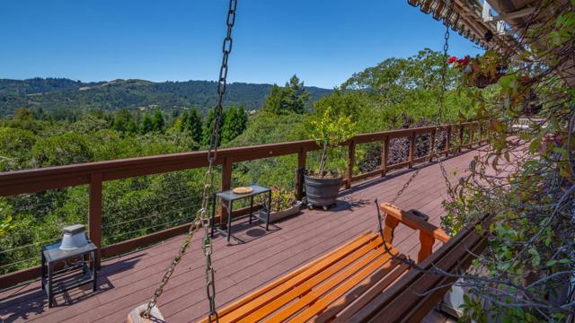 15 Kiowa Court, Portola Valley CA: https://media.crmls.org/mediaz/4d8e49ab-afd6-4050-9cdb-534d145504bc.jpg