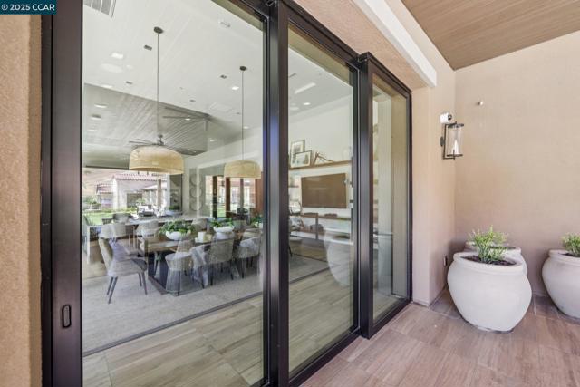 2909 Tulare Hills Dr, Dublin CA: https://media.crmls.org/mediaz/4d8ecb04-d817-4c3f-88a1-e985b92f77ac.jpg