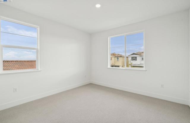 373 E Gobind Blvd, Mountain House CA: https://media.crmls.org/mediaz/4d8efaac-b37e-4751-994e-3d92b34e6fd1.jpg