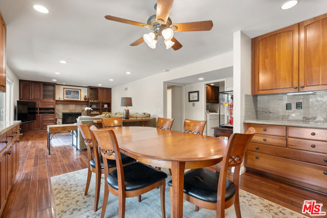 17992 Huntington Circle, Villa Park CA: https://media.crmls.org/mediaz/4d8f284a-0c30-48a4-bb93-7d48ef3ee0a1.jpg