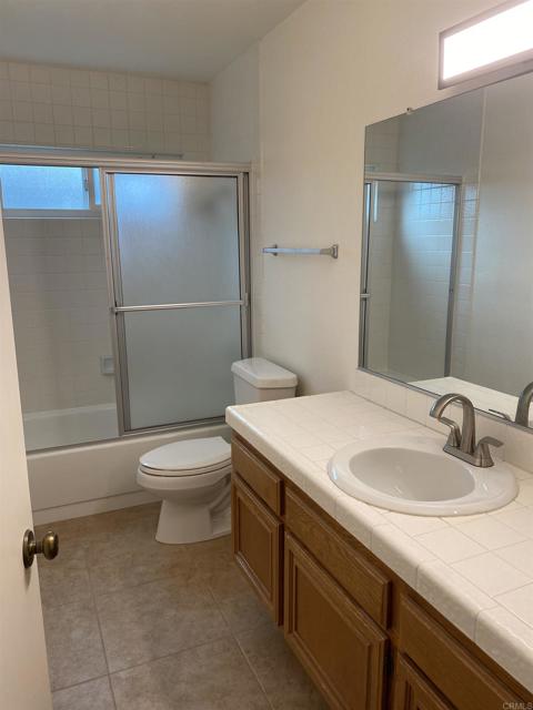 Detail Gallery Image 13 of 21 For 11668 Corte Morita, San Diego,  CA 92128 - 3 Beds | 2 Baths