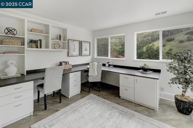 3535 Terra Granada Dr, Walnut Creek CA: https://media.crmls.org/mediaz/4d909ebb-0e4c-414b-b6f8-a5ec0333fd69.jpg