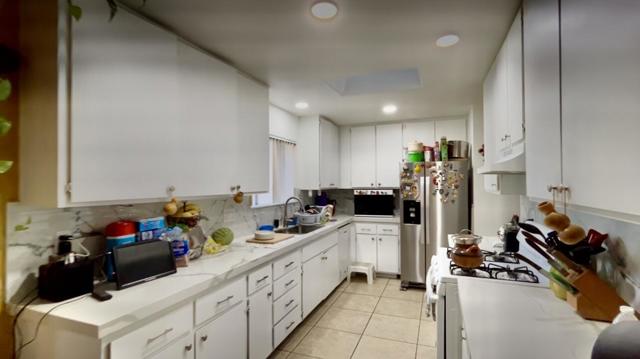 13547 Caliente Drive, Desert Hot Springs CA: https://media.crmls.org/mediaz/4d91d27e-4df9-4b0b-bb35-7bd52a82c404.jpg