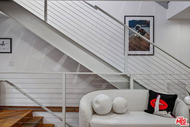 512 Brooks Avenue, Venice CA: https://media.crmls.org/mediaz/4d921e6d-5c9b-4ac7-b15b-a6f5cbfc87f0.jpg